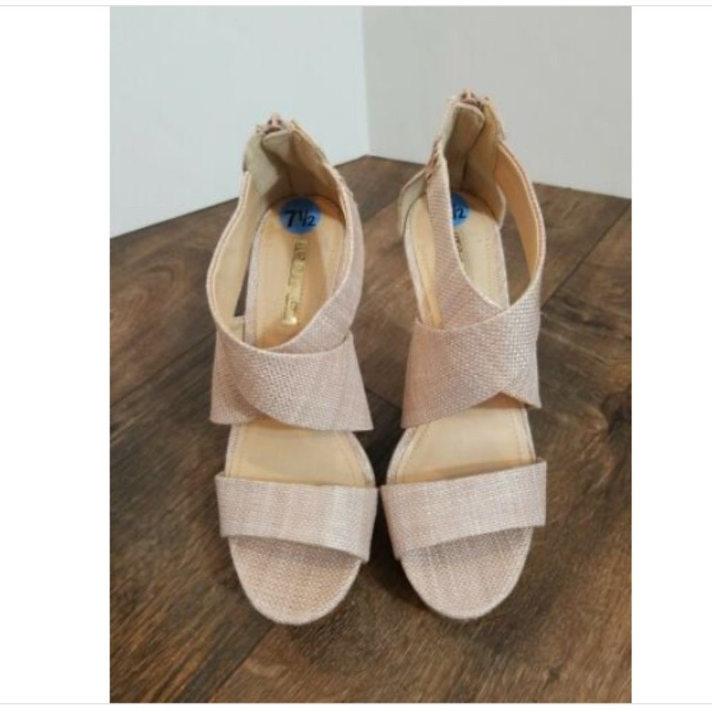 Bcbgeneration Sandals Platform Wedge High - image 4